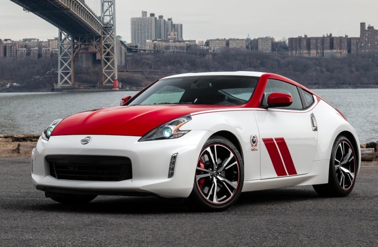 Nissan-370Z-image1-1